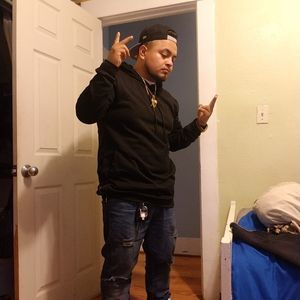 Meet your Posher, Jonathan